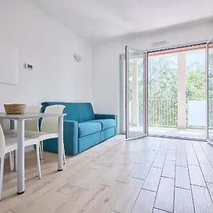 https://apt-postumia-exclusive.it-lombardy.com